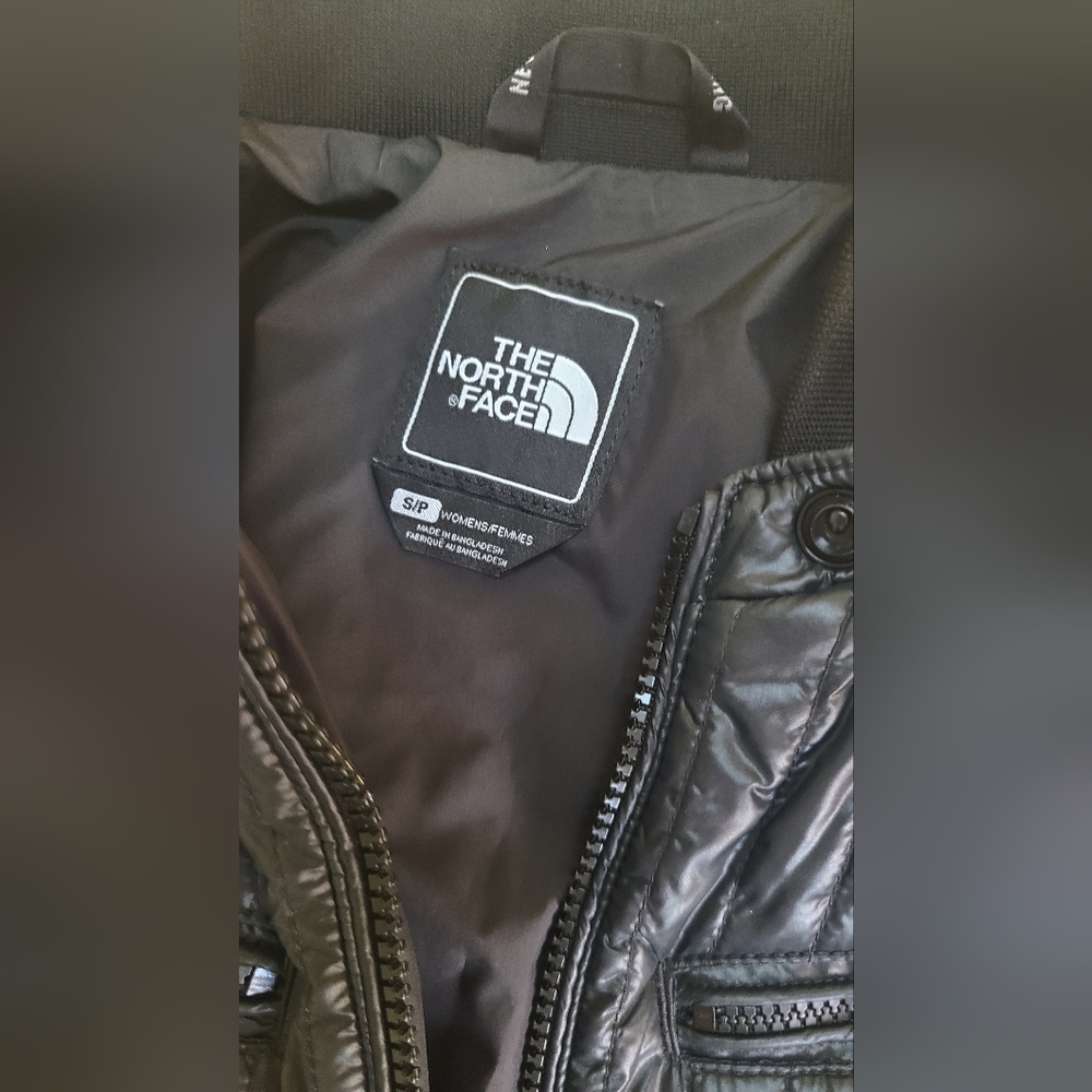 The North Face Black Fitted Quilted Puffer Moto Style Jacket Size S Excellent! - Picture 7 of 16